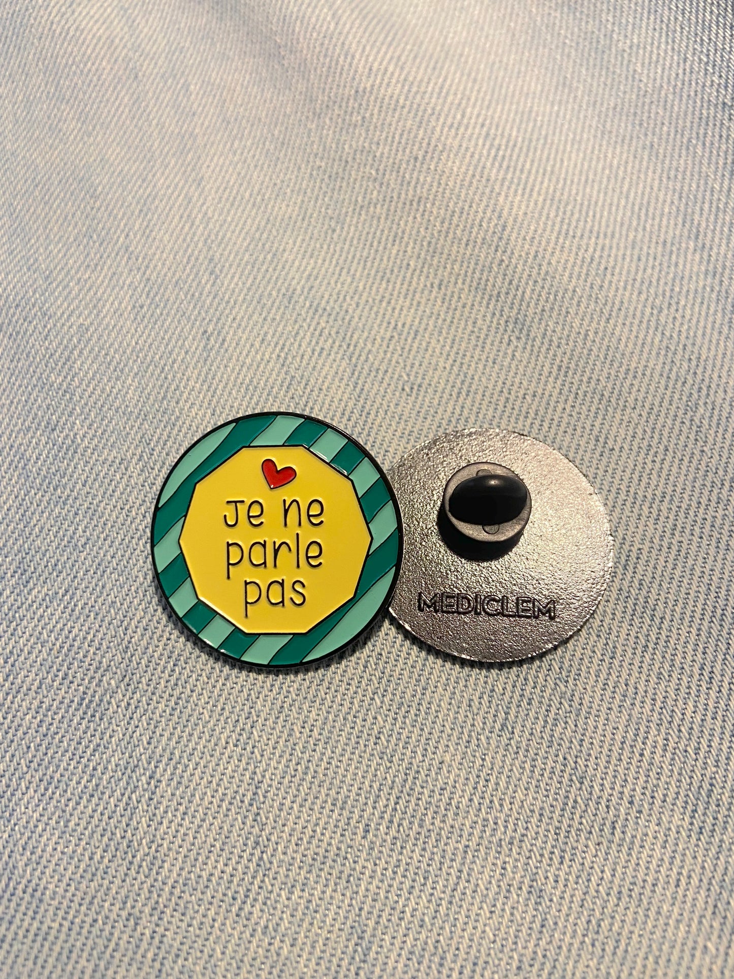 Pin's JE NE PARLE PAS
