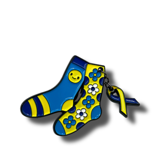 Pin's TRISOMIE 21 - Chaussettes dépareillées
